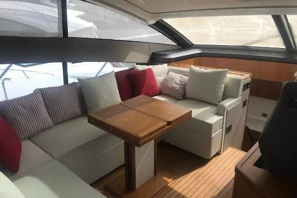 Photo of the 2015 Sunseeker Predator