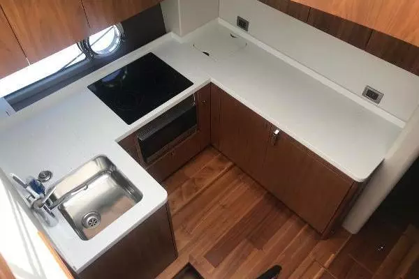 Photo of the 2015 Sunseeker Predator