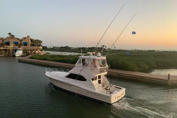 Photo of the 2008 Riviera 42 Flybridge