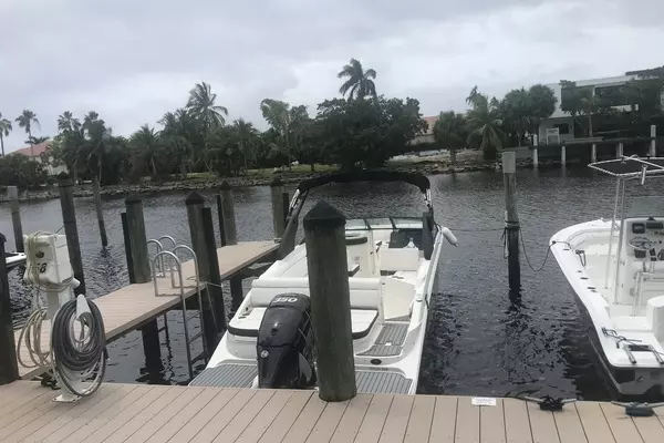 Photo of the 2019 Sea Ray SDX 270 Outboard "Make It A Habit"