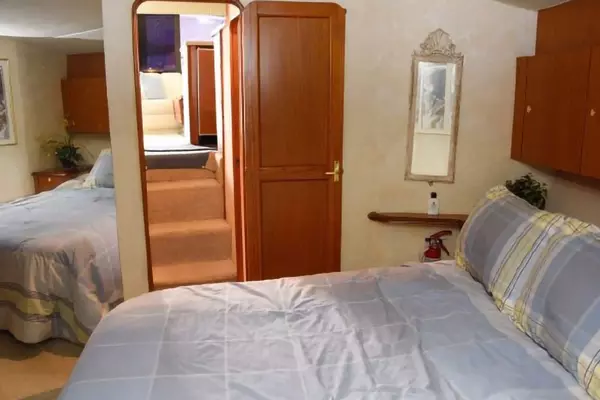 1999 Ocean Yachts 45