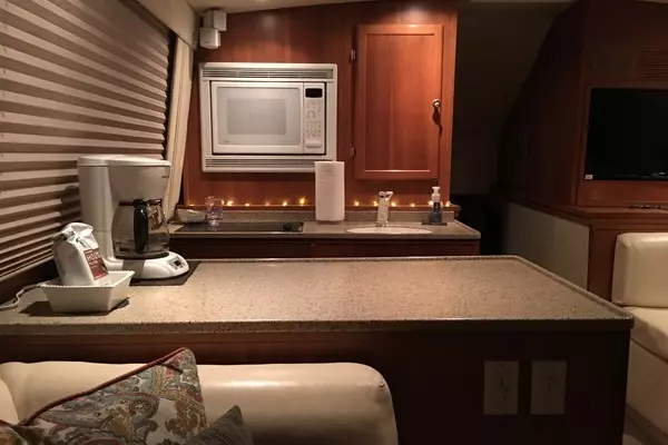 Photo of the 1987 Ocean 48 Super Sport "Dirty Secret"