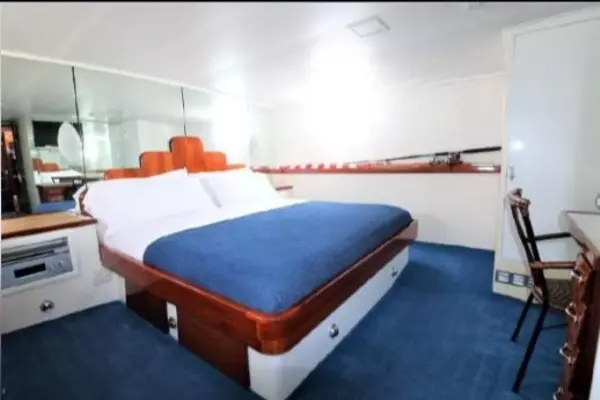 FantaSea 78ft Burger Yacht For Sale