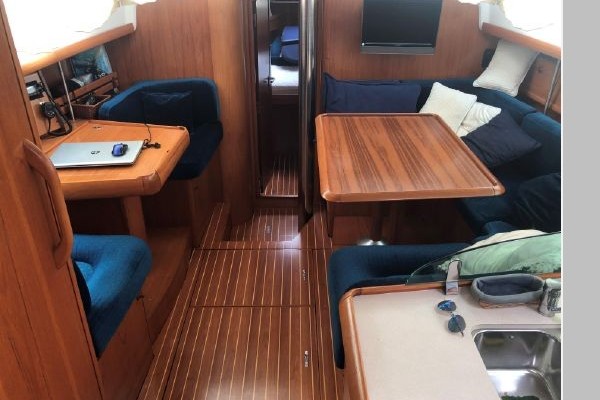 Amoreena  43ft Jeanneau Yacht For Sale Amoreena  43ft Jeanneau Yacht For Sale