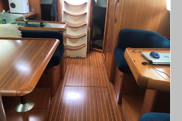 Amoreena  43ft Jeanneau Yacht For Sale Amoreena  43ft Jeanneau Yacht For Sale