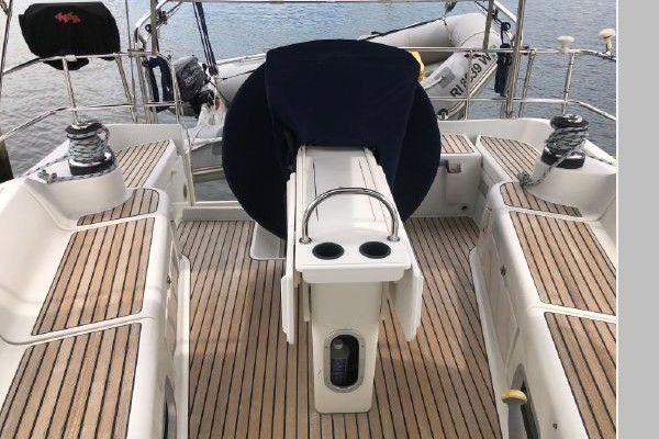 Amoreena  43ft Jeanneau Yacht For Sale Amoreena  43ft Jeanneau Yacht For Sale