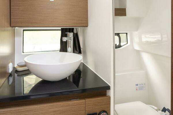 Photo of the 2025 Beneteau Flyer 9 SunDeck