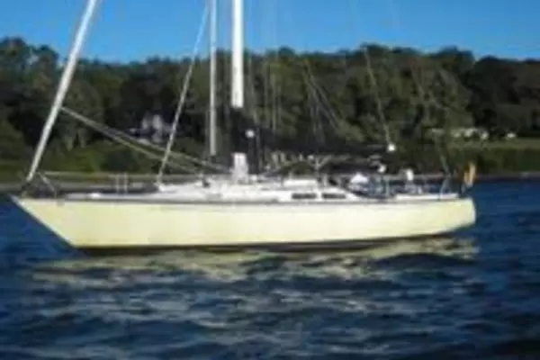 Patriot 38ft C amp C Yacht For Sale