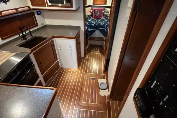 2007 Northern Bay 38