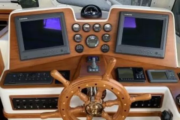 2007 Northern Bay 38