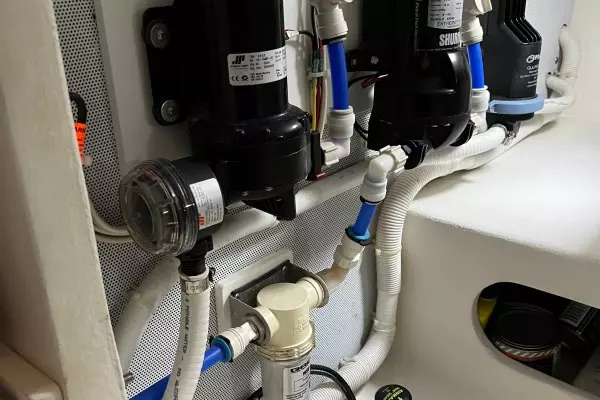 2007 Northern Bay 38