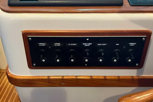 2007 Northern Bay 38