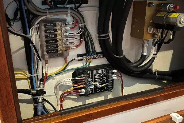 2007 Northern Bay 38