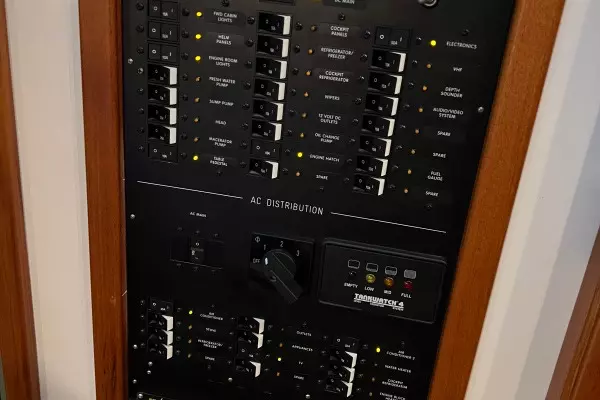 2007 Northern Bay 38