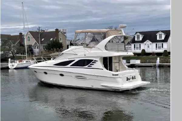 Sea P A  38ft Silverton Yacht For Sale