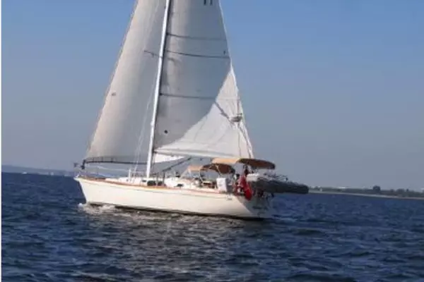Ginger Lily 37ft Tartan Yacht For Sale