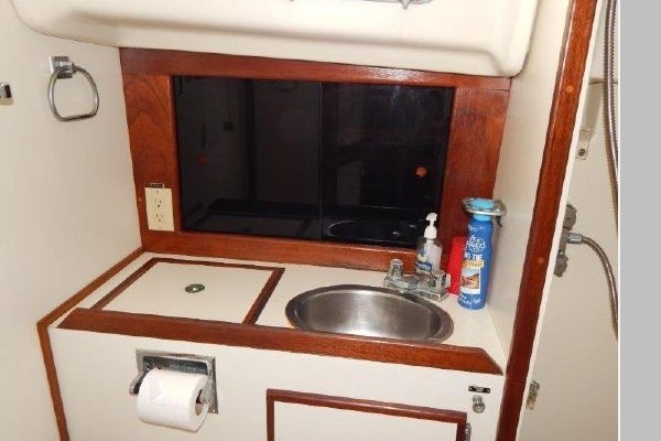 Heidi Odile 36ft Pearson Yacht For Sale Heidi Odile 36ft Pearson Yacht For Sale