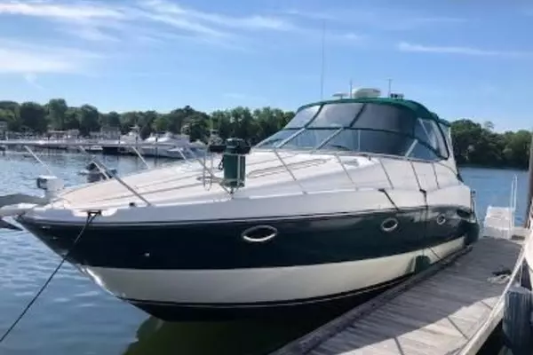 Salty Dog 35ft Maxum Yacht For Sale