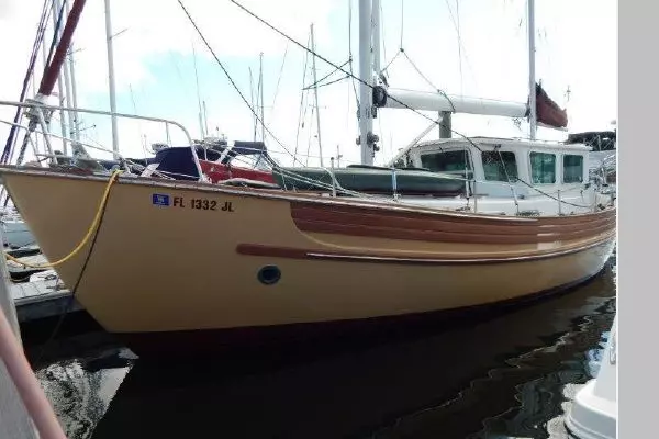 Zampano 34ft Fisher Yacht For Sale