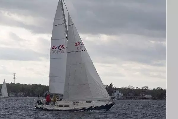 Altara 33ft C amp C Yacht For Sale