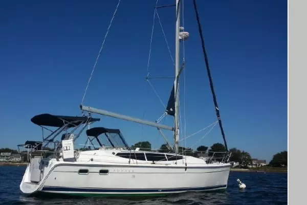 Ava Sophia 33ft Hunter Yacht For Sale