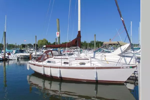 Anglesey 30ft Irwin Yacht For Sale
