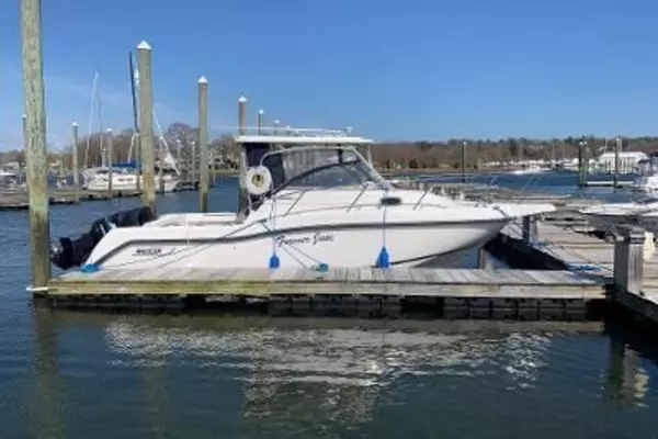 25ft Boston Whaler Yacht For Sale