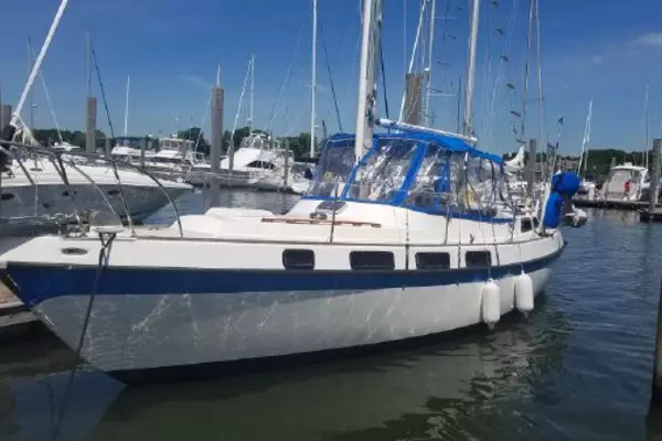 NIAMY 36ft Morgan Yacht For Sale