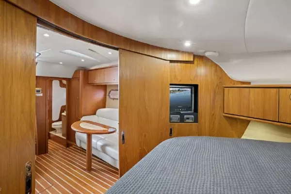 2008 Tiara Yachts 39