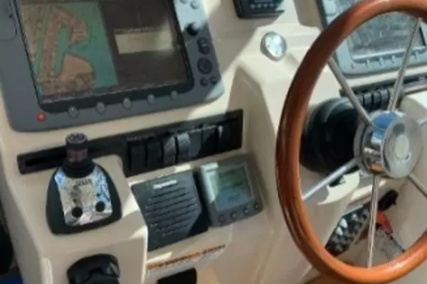 2008 Tiara Yachts 39