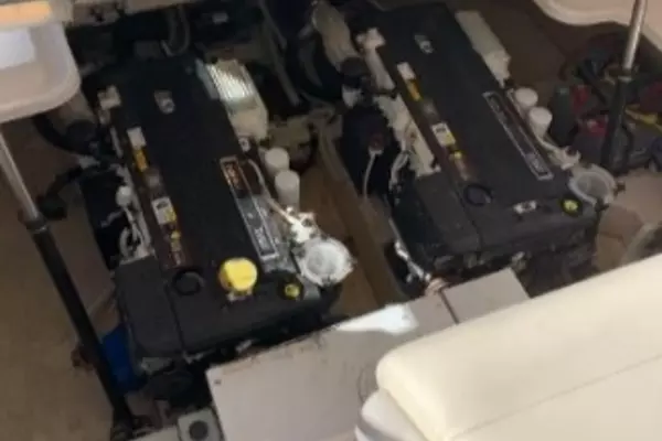 2008 Tiara Yachts 39