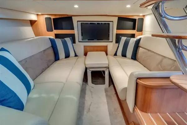 2008 Tiara Yachts 39