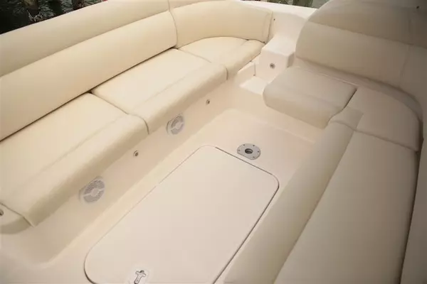 2008 Tiara Yachts 39