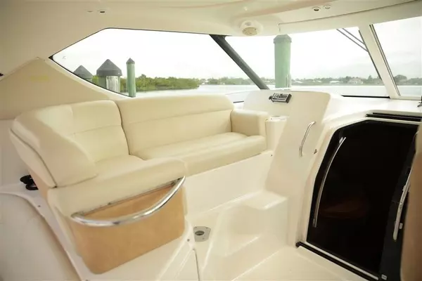 2008 Tiara Yachts 39