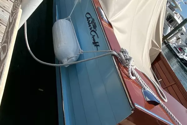 Photo of the 1963 Chris-Craft Open Roundabout "Mumken"