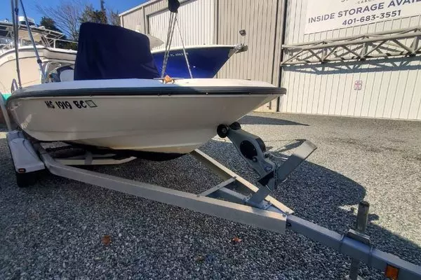 Wikaba 18ft Boston Whaler Yacht For Sale