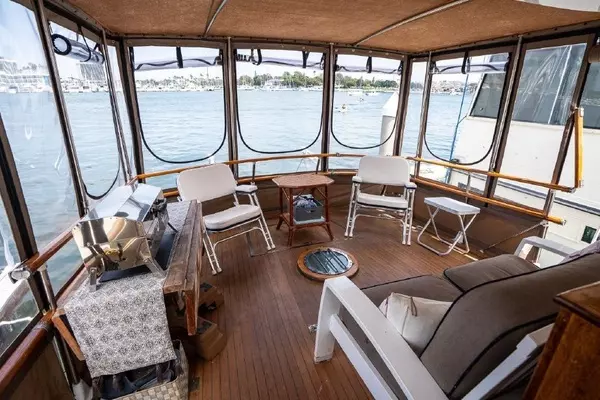 Chris-Craft Roamer Yacht For Sale