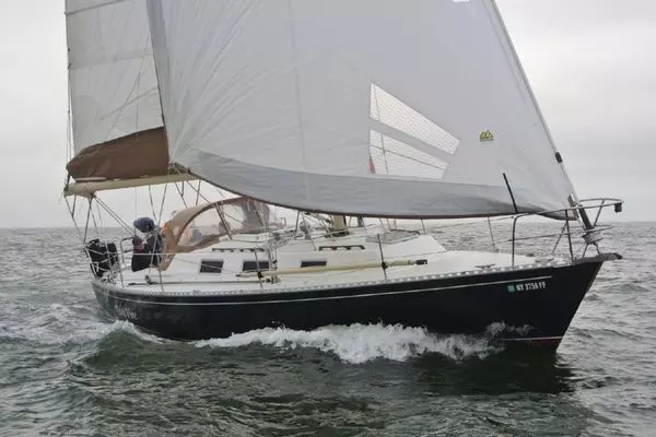 37ft J Boats Yacht For Sale