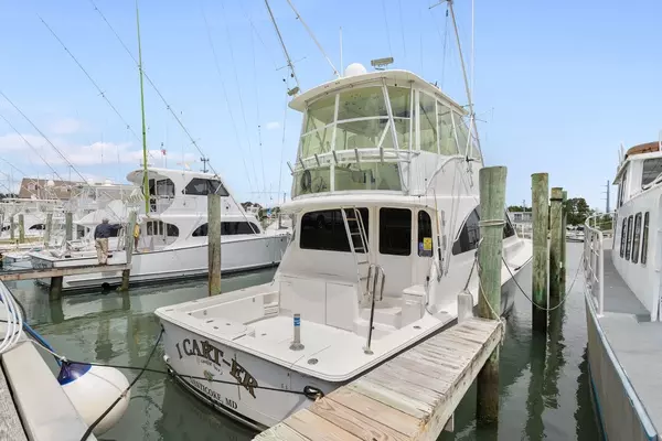 2001 Ocean Yachts 52