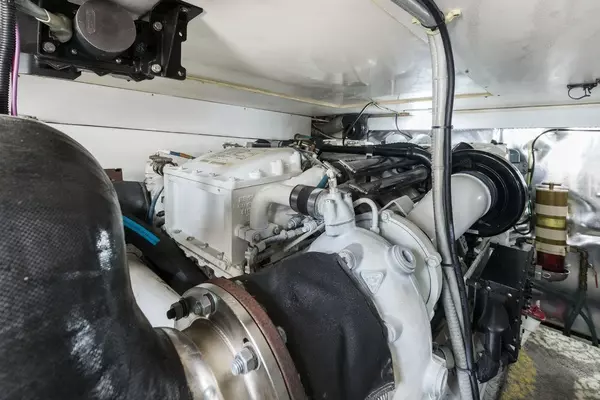 2001 Ocean Yachts 52