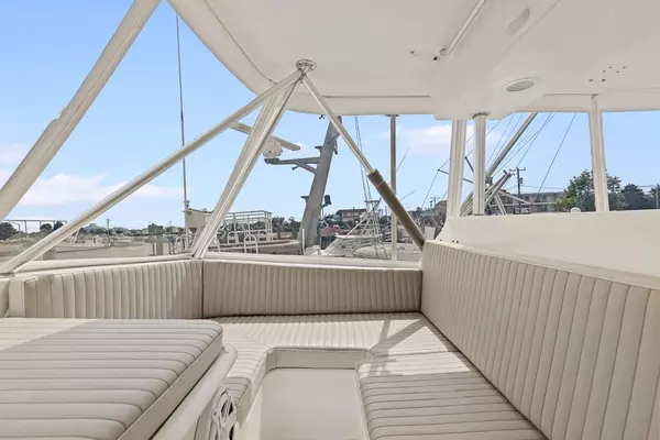 2001 Ocean Yachts 52