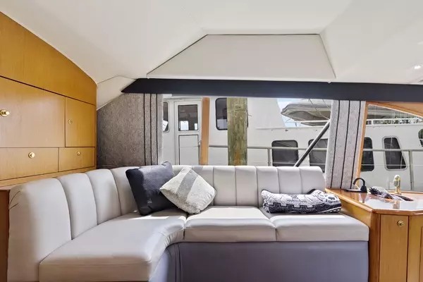 2001 Ocean Yachts 52