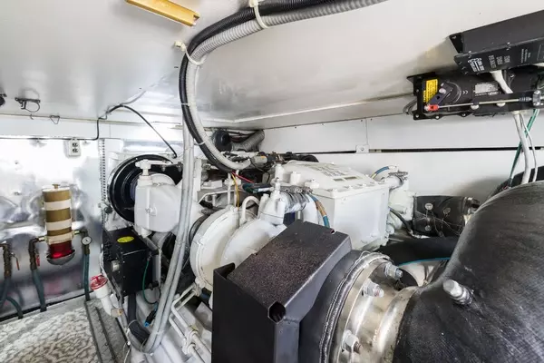 2001 Ocean Yachts 52