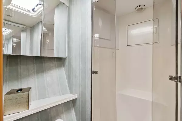 2001 Ocean Yachts 52