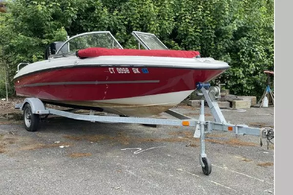 16ft Bayliner Yacht For Sale