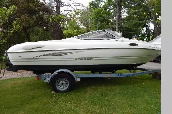 20ft Stingray Yacht For Sale