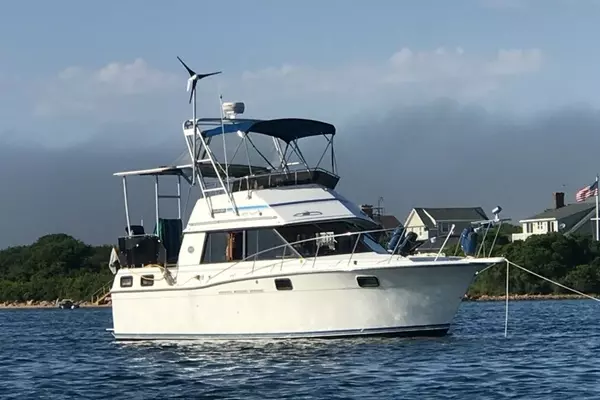 WAVE FUNCTION 32ft Carver Yacht For Sale