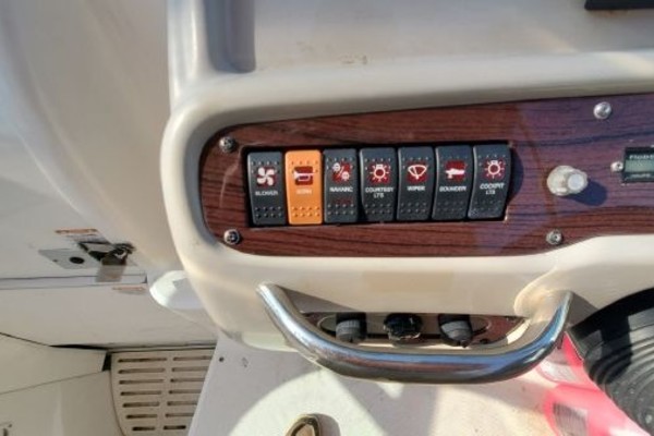 King Friday 28ft Chaparral Yacht For Sale King Friday 28ft Chaparral Yacht For Sale