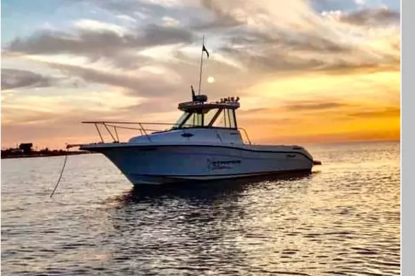 26ft Seaswirl Yacht For Sale
