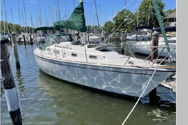 Aeolius 34ft Pearson Yacht For Sale